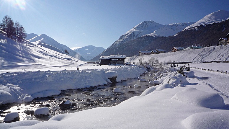 LIVIGNO: „EIN TIEFBLAUER HIMMEL“