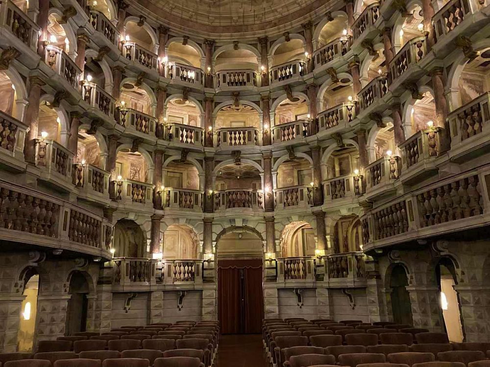 Teatro Bibiena, Foto © B. Denscher