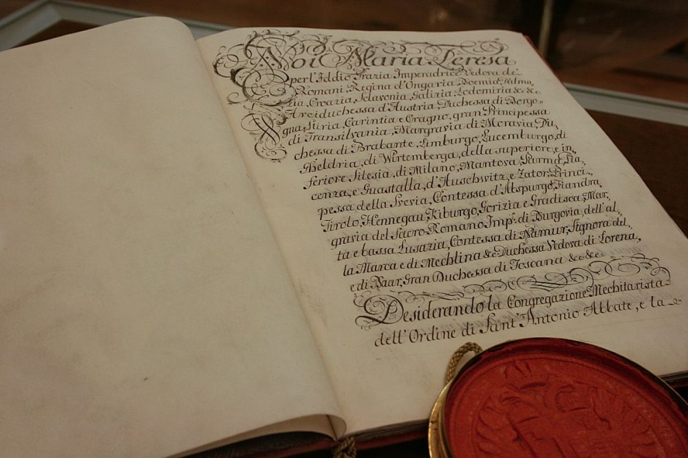 Ein von Kaiserin Maria Theresia 1775 verliehenes Privileg ermöglichte den Mechitharisten in Triest und später auch in Wien den Betrieb einer Buchdruckerei